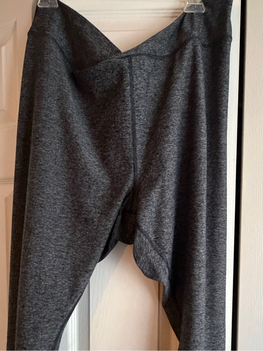 Women Black and  Gray Stretch Active Leggings (7/8 length)